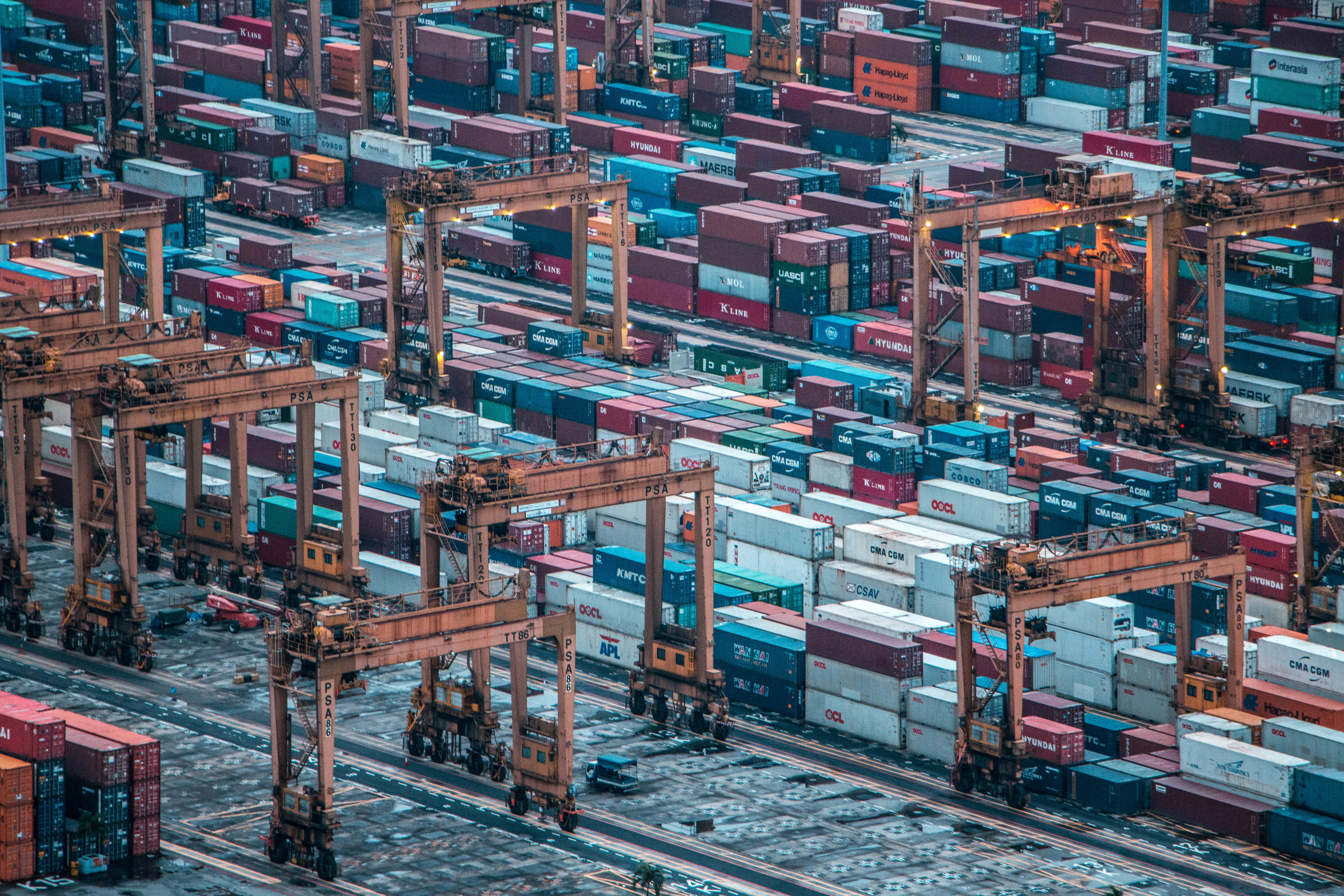 India's Trade Deficit Widens to $28 Billion in April 2026: Oil, Gold and Electronics Drive the Gap