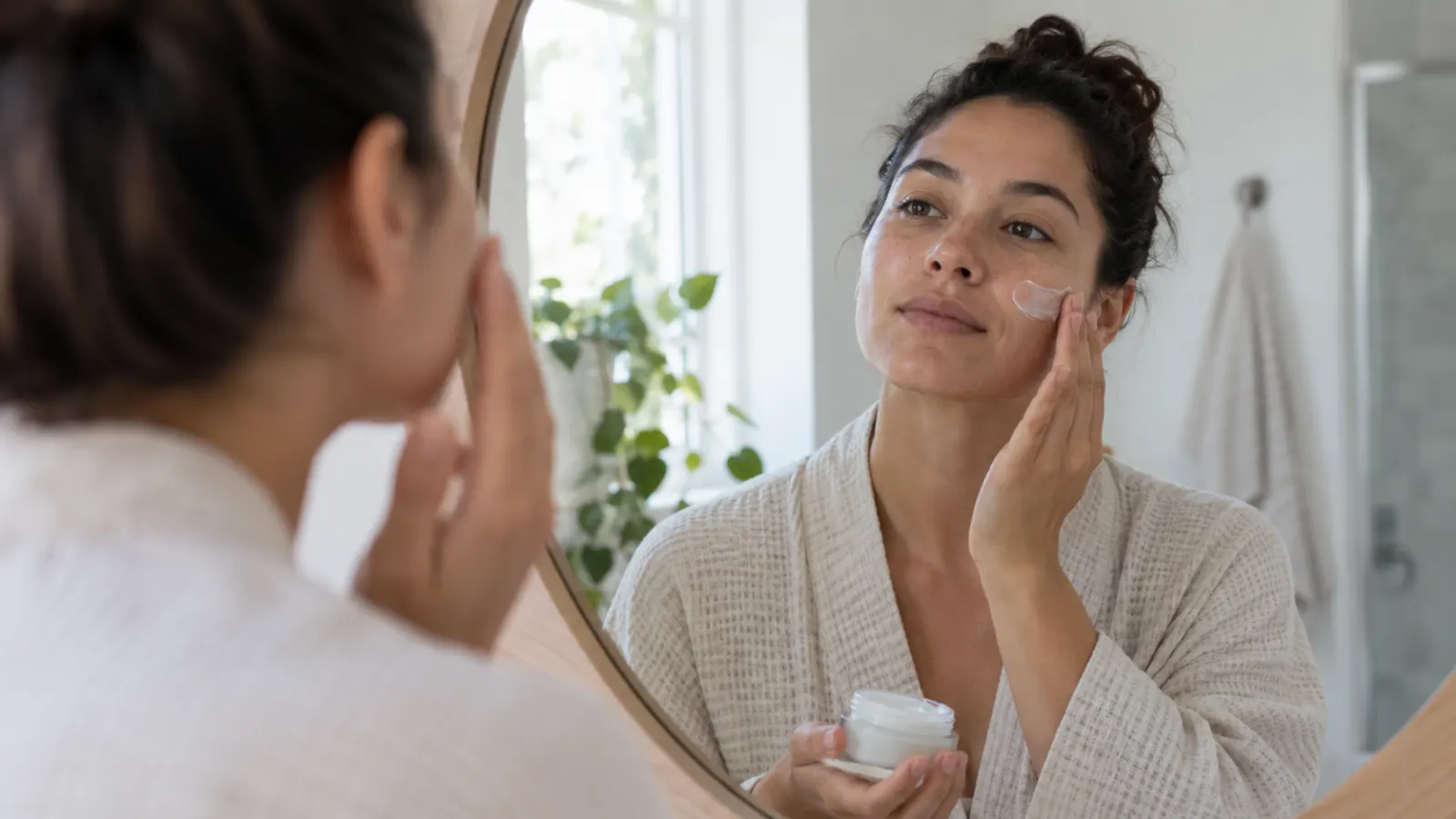 Healthy Skin: How the Skin Barrier Works and a Simple Evidence-Based Skincare Routine