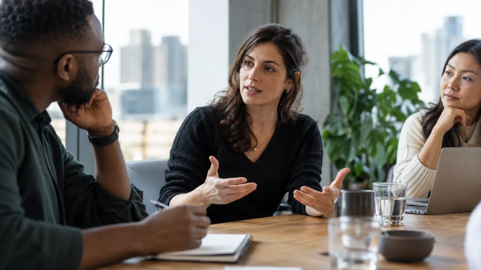 How to Communicate With Confidence Without Sounding Aggressive